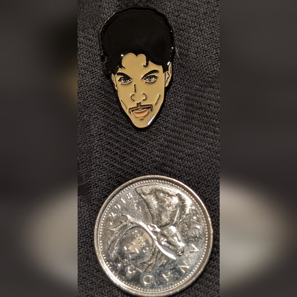 📌💥🎶 Enamel pin "Prince" - Picture 2 of 2